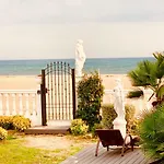 Villa Boutique The *